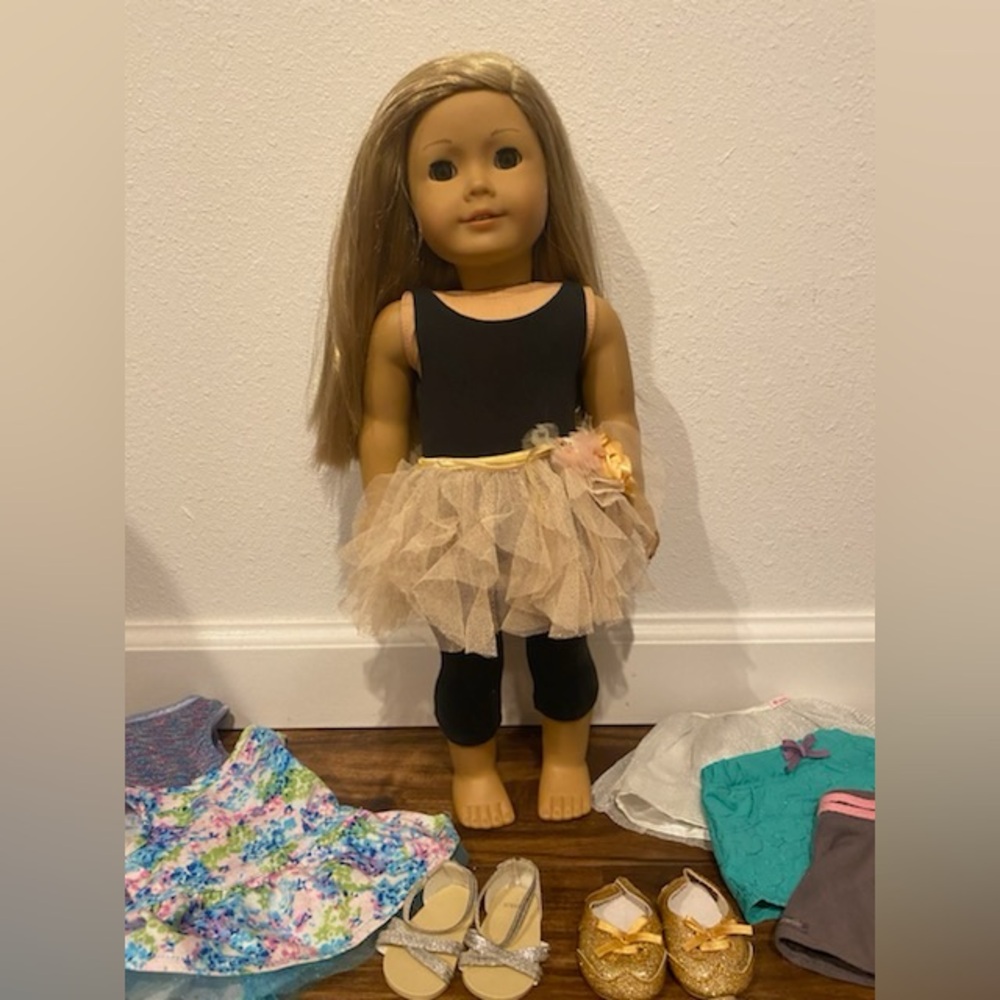 American Girl Doll of the Year 2014 Isabelle